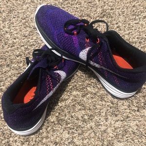 Nike Flyknit Sneakers
